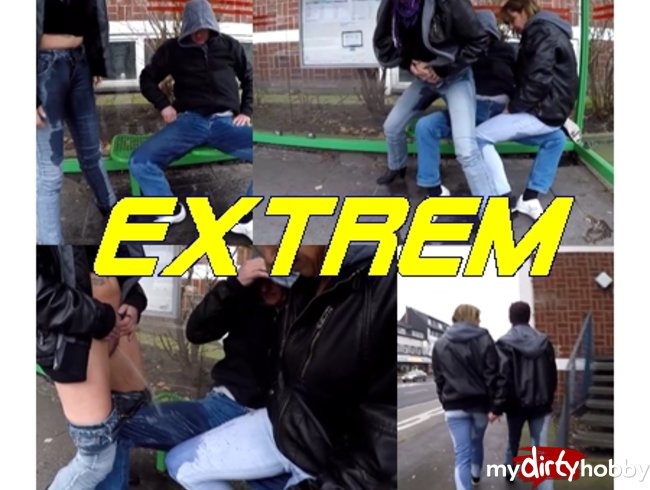 Heftiges Jeans-Piss-Treffen an der Haltestelle