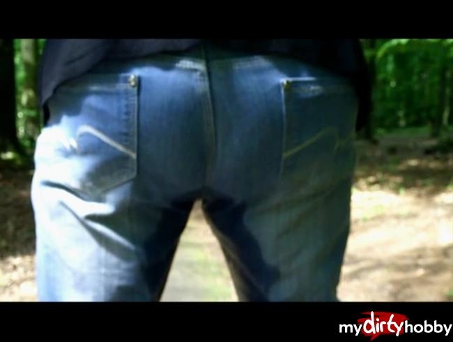 POV - Outdoor in meiner Jeans gepisst