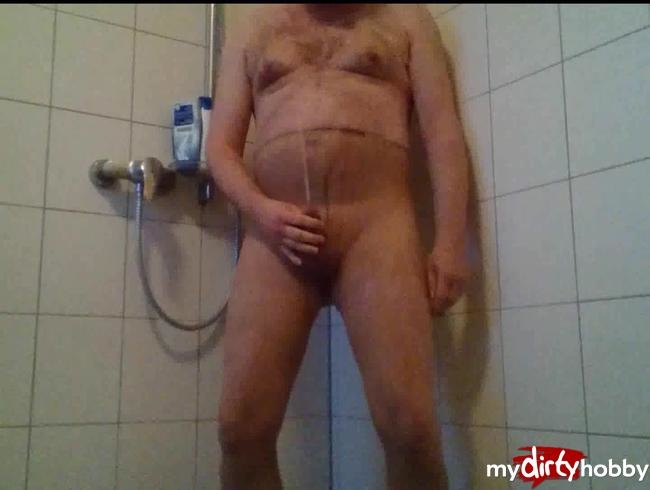 Geiles Strumpfhosen pissen ** NYLON Pee **