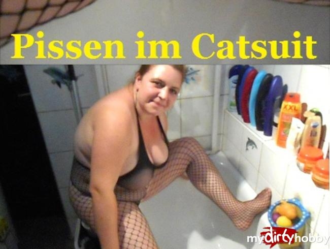 Pissen im Catsuit