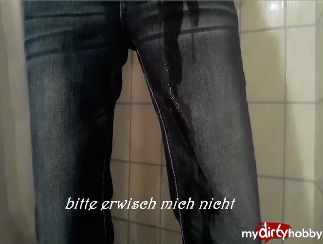 User Karin treff. Die Jeans eingepisst aus Angst vor ihrem Mann