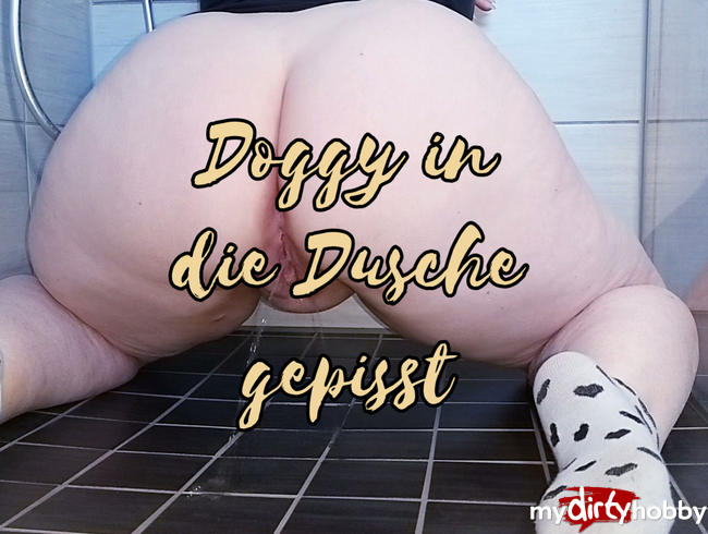 Doggy in die Dusche gepisst