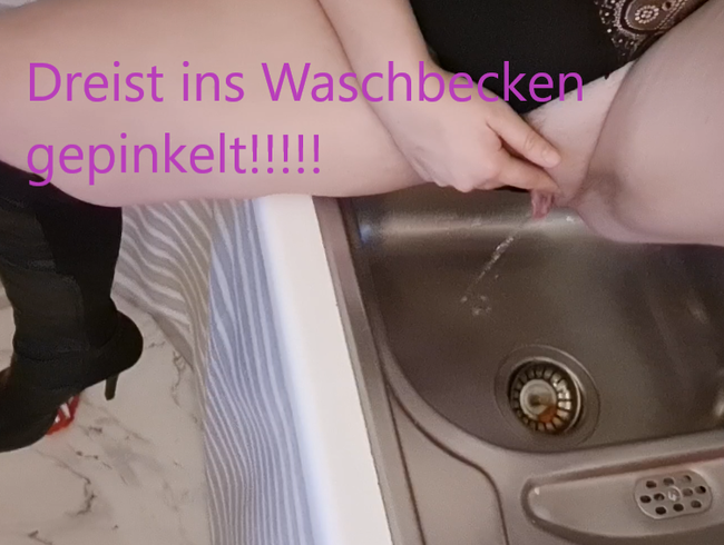 Dreist ins Waschbecken gepinkelt